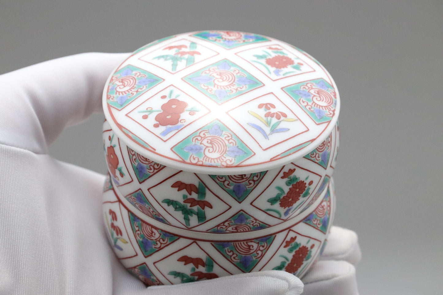 Japanese Porcelain Lidded Container Set – Two-Tier Box with Colorful Floral and Bamboo Pattern – Kutani Style Hand-Painted Trinket Dish