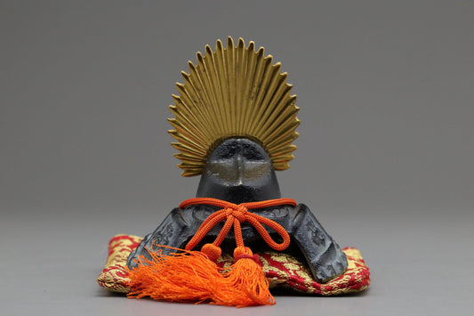 Japanese Samurai Kabuto Helmet Decor | Taiko Hideyoshi Cast Iron Display | Wabi-Sabi Gift for Him | Traditional Japanese Ornament