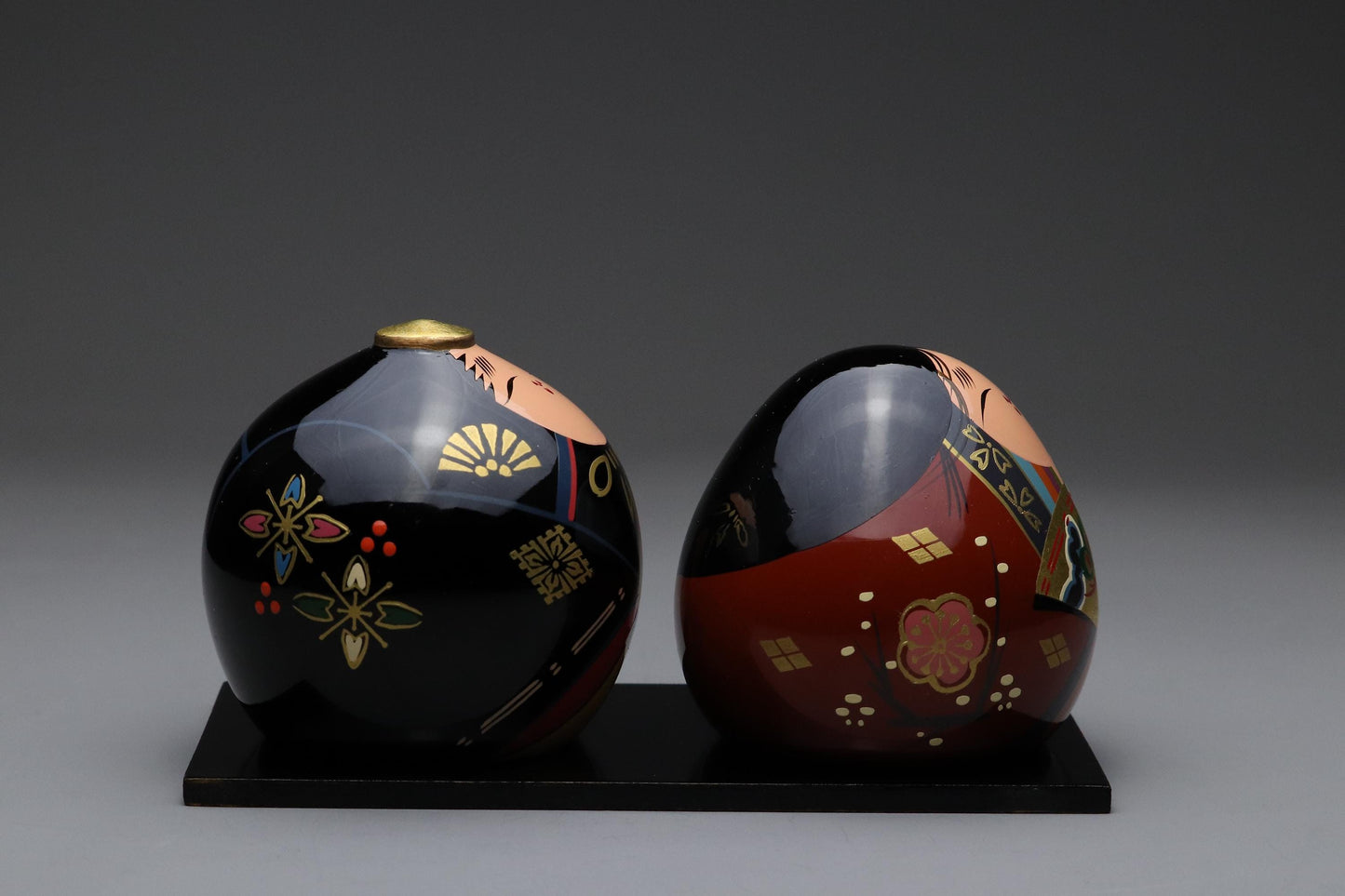 Japanese Ouchi Dolls | Traditional Folk Art Couple Figurines | Hand-Painted Wooden Decorative Ornaments with Box | Made in Japan