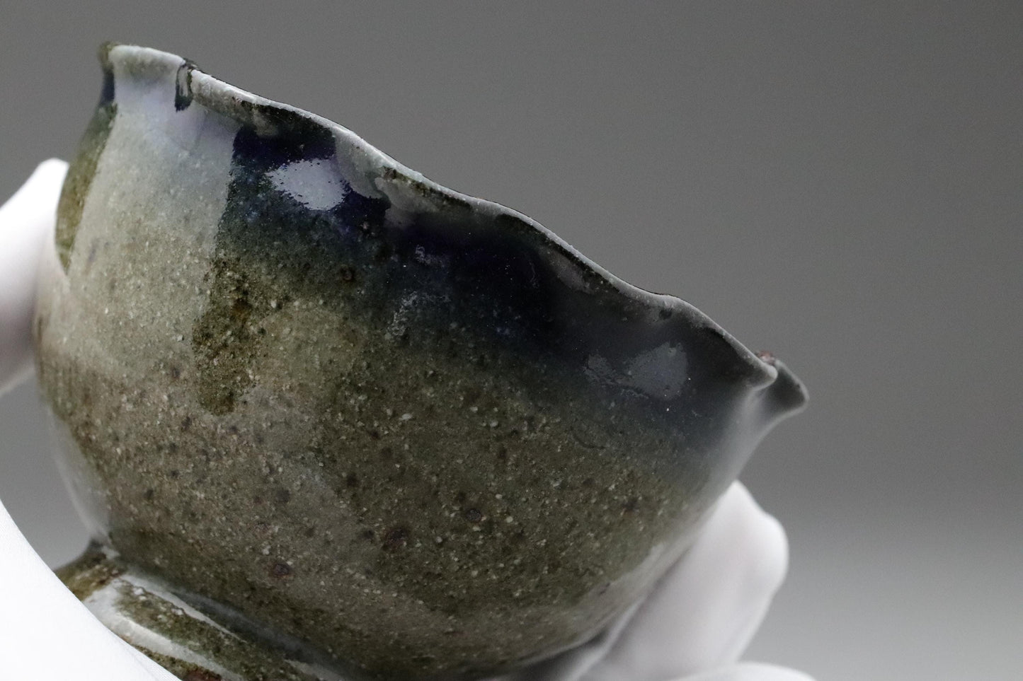 Vintage Japanese Mino Ware Tea Bowl – Handmade by Bishin Gama – Wavy Rim, Natural Glaze, Rustic Studio Pottery – Wabi Sabi Aesthetic