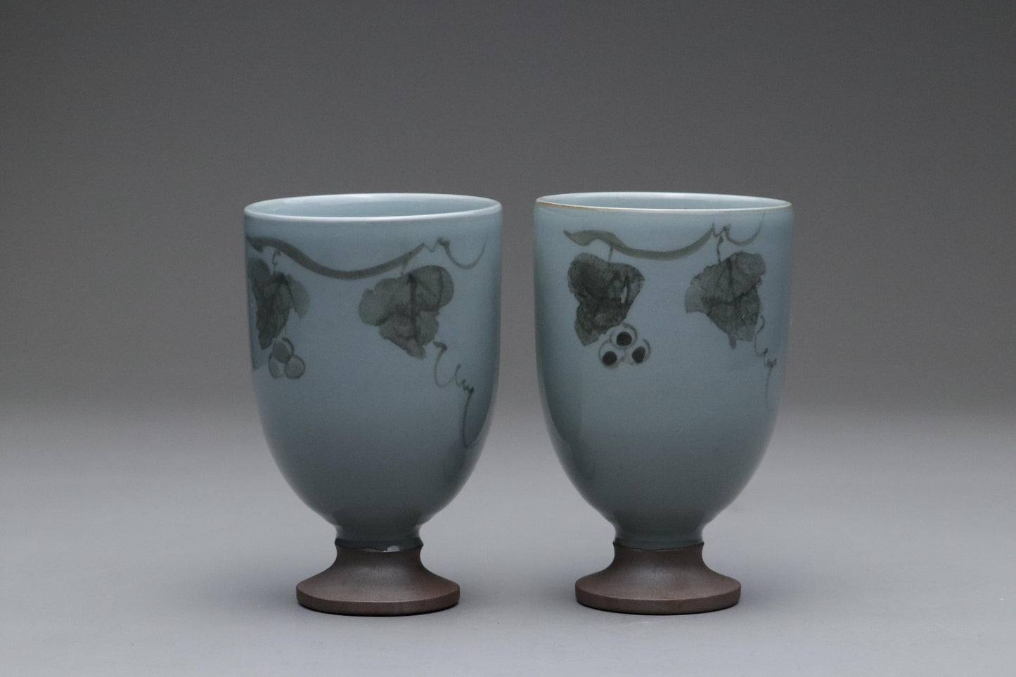 Japanisches Arita-Sake-Kelchset | Handbemalter Keramikkelch | Traditionelle Arita-Porzellankunst | Einzigartiges und kunstvolles Geschenk für Paare