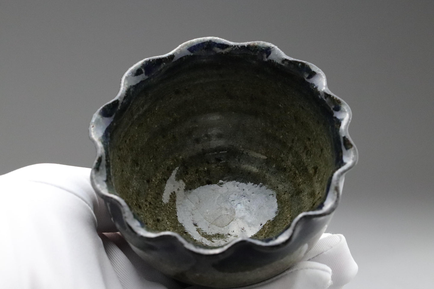 Vintage Japanese Mino Ware Tea Bowl – Handmade by Bishin Gama – Wavy Rim, Natural Glaze, Rustic Studio Pottery – Wabi Sabi Aesthetic