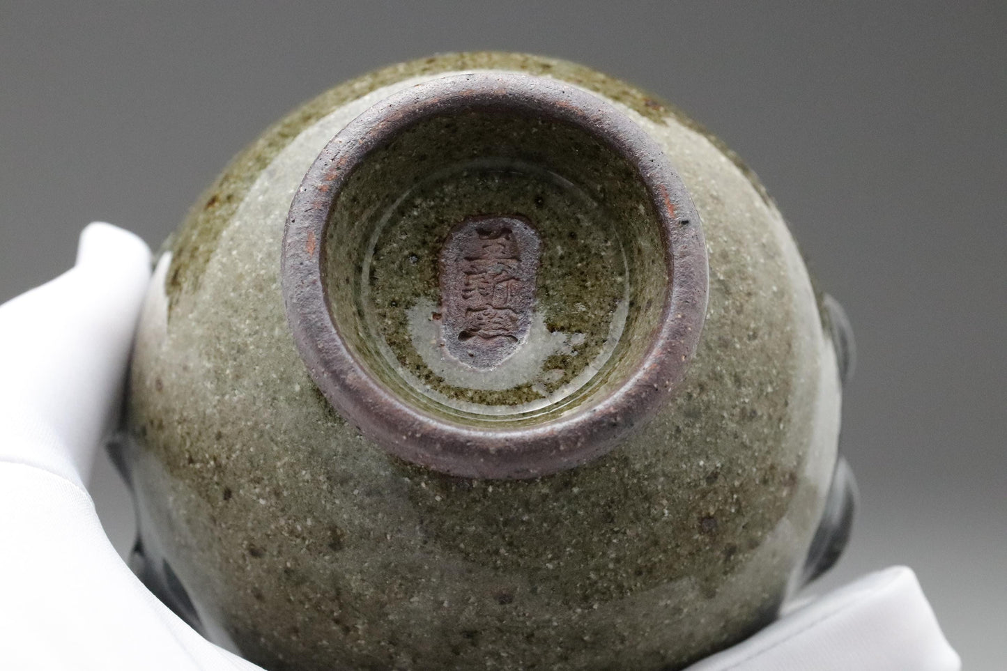 Vintage Japanese Mino Ware Tea Bowl – Handmade by Bishin Gama – Wavy Rim, Natural Glaze, Rustic Studio Pottery – Wabi Sabi Aesthetic