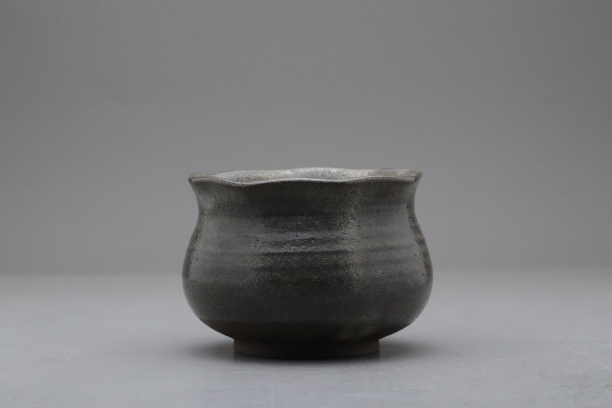 Vintage Japanese Pottery Mukozuke Bowl | Wabi Sabi Rustic Charcoal Gray Stoneware | Tea Ceremony Matcha Pot | Multiuse Art Dish 11cm Round