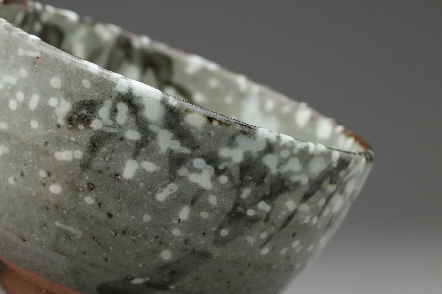 Akatsu Ware Matcha Chawan Tea Bowl | Kenzan Yukizasa Style | Japanese Pottery for Tea Ceremony | Vintage Wabi-Sabi Ceramic Bowl from Japan