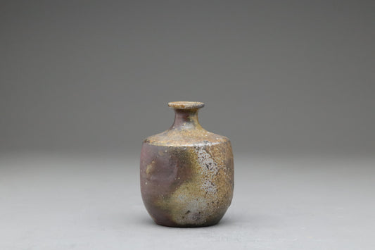 Japanese Bizen Ware Flower Vase | Authentic Rustic Ceramic Ikebana Vessel | Handcrafted Bizen-Yaki Pottery Art for Home Decor & Unique Gifts