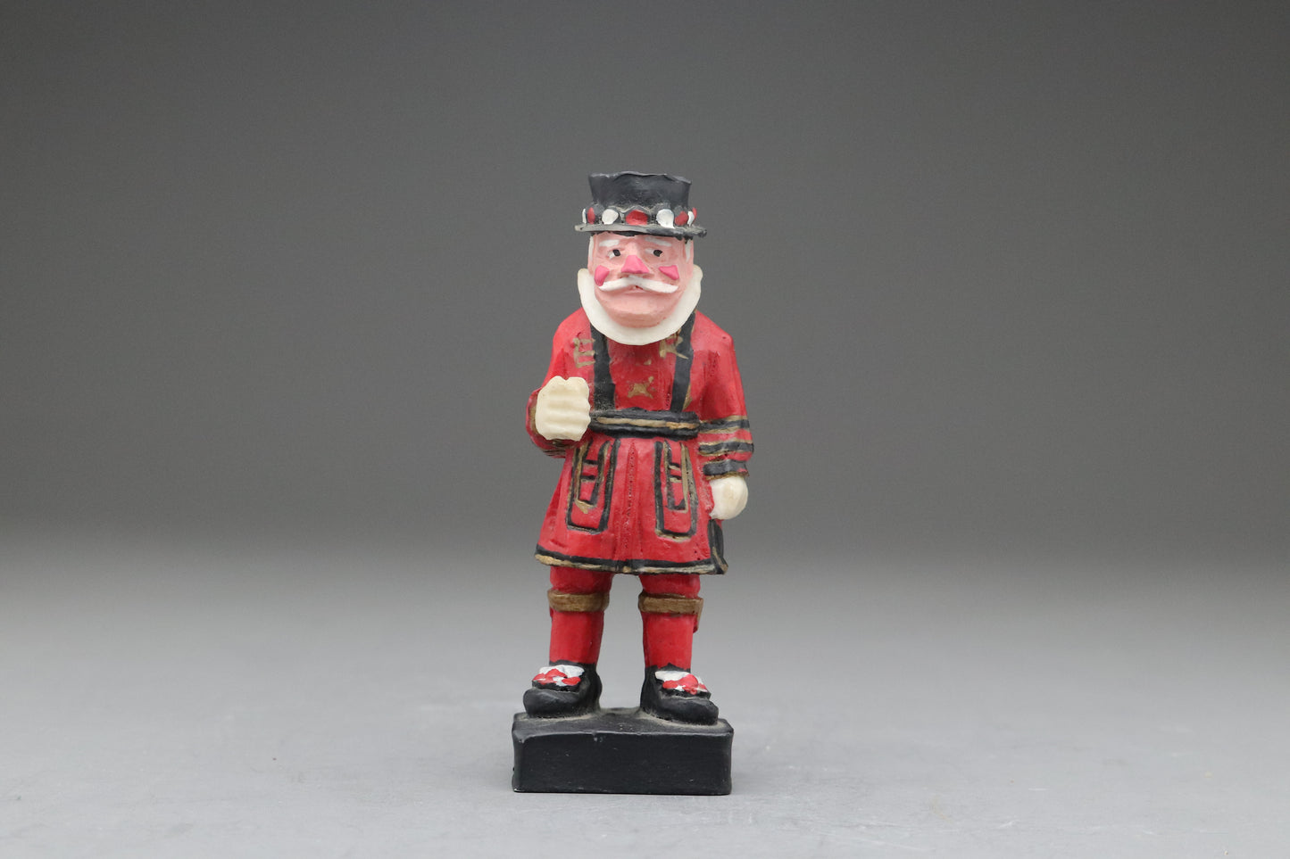 Vintage Beefeater Figurine | Oriana Royal Marine Sightseeing Co Ltd | Tower of London Guard Yeoman Warder | Handpainted British Wood Statues