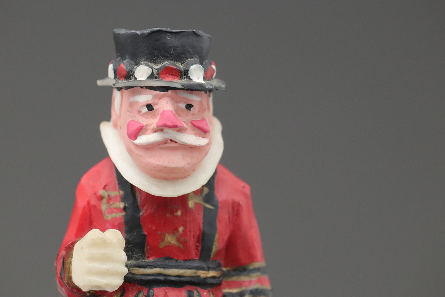 Vintage Beefeater Figurine | Oriana Royal Marine Sightseeing Co Ltd | Tower of London Guard Yeoman Warder | Handpainted British Wood Statues