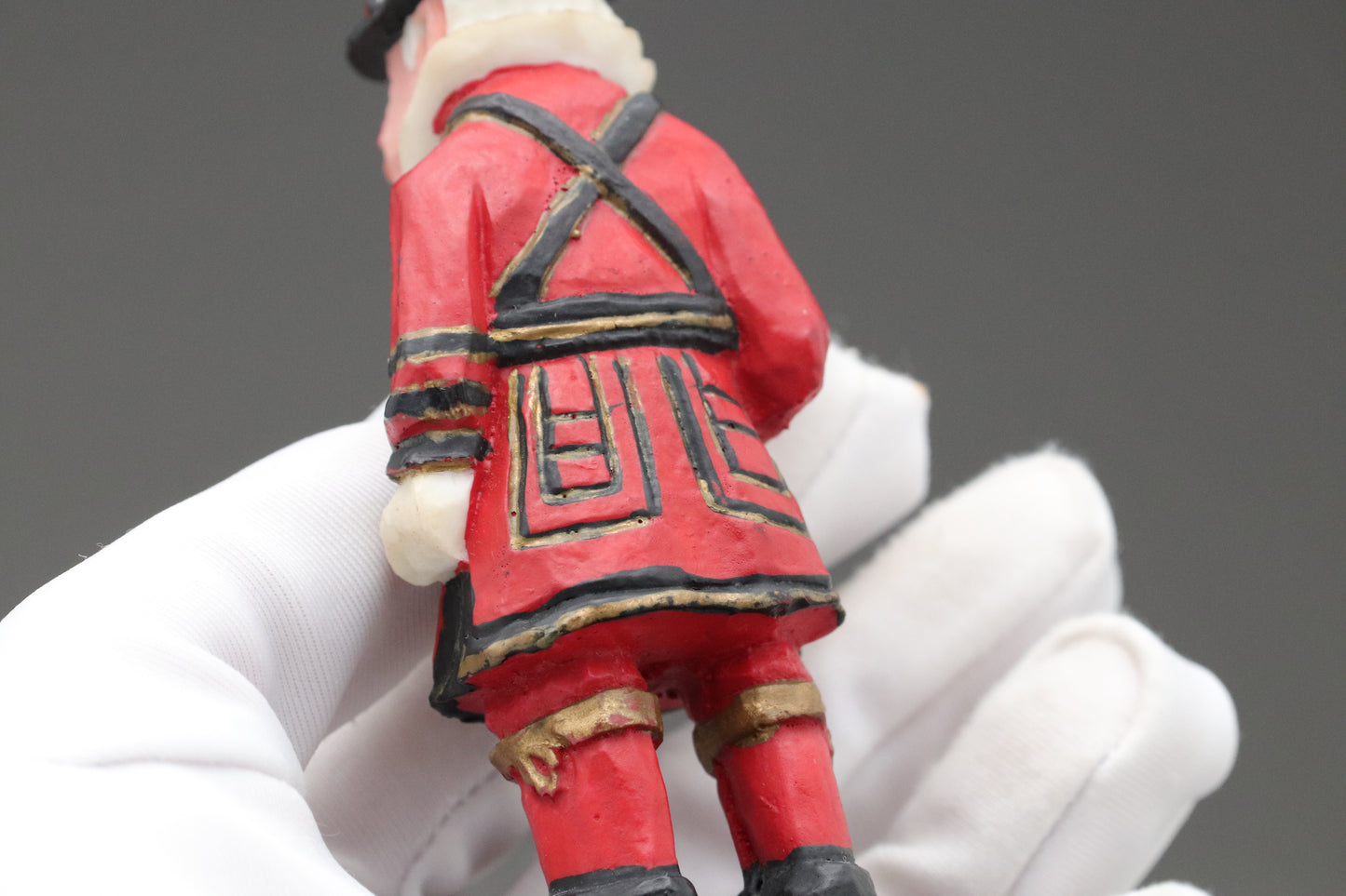 Vintage Beefeater Figurine | Oriana Royal Marine Sightseeing Co Ltd | Tower of London Guard Yeoman Warder | Handpainted British Wood Statues