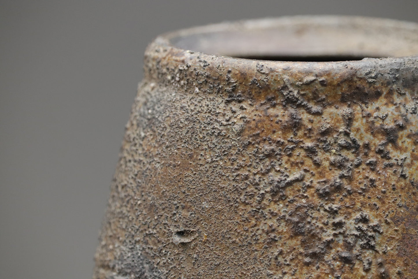 Japanese Bizen Ware | Flower Vase Hanairi | Handcrafted Wood Fired Pottery | Wabi Sabi Zen Home Decor | Studio Art with Signed Wood Box Gift