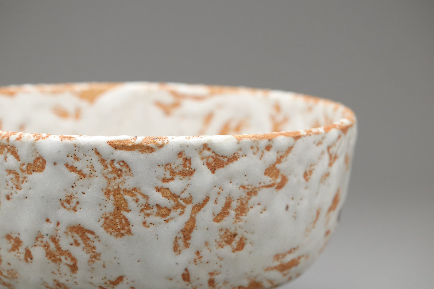 Large Japanese Mino Shino Pottery Bowl | Handmade Ceramic Serving Dish | Wabi Sabi White Glaze Stoneware | Rustic Kitchenware | Unique Gifts
