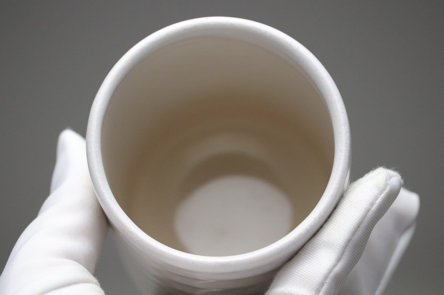 Hagi Ware Yunomi Tea Cup | White Crackle Glaze | Japanese Pottery | Handmade Pottery | Wabi Sabi Artisan Teaware | Cut Foot Stoneware Sipper