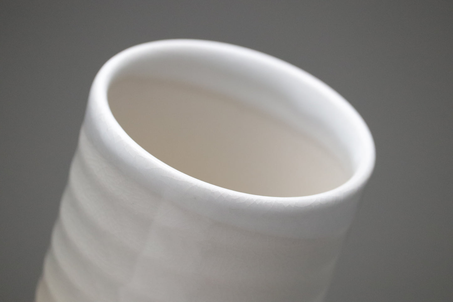 Hagi Ware Yunomi Tea Cup | White Crackle Glaze | Japanese Pottery | Handmade Pottery | Wabi Sabi Artisan Teaware | Cut Foot Stoneware Sipper