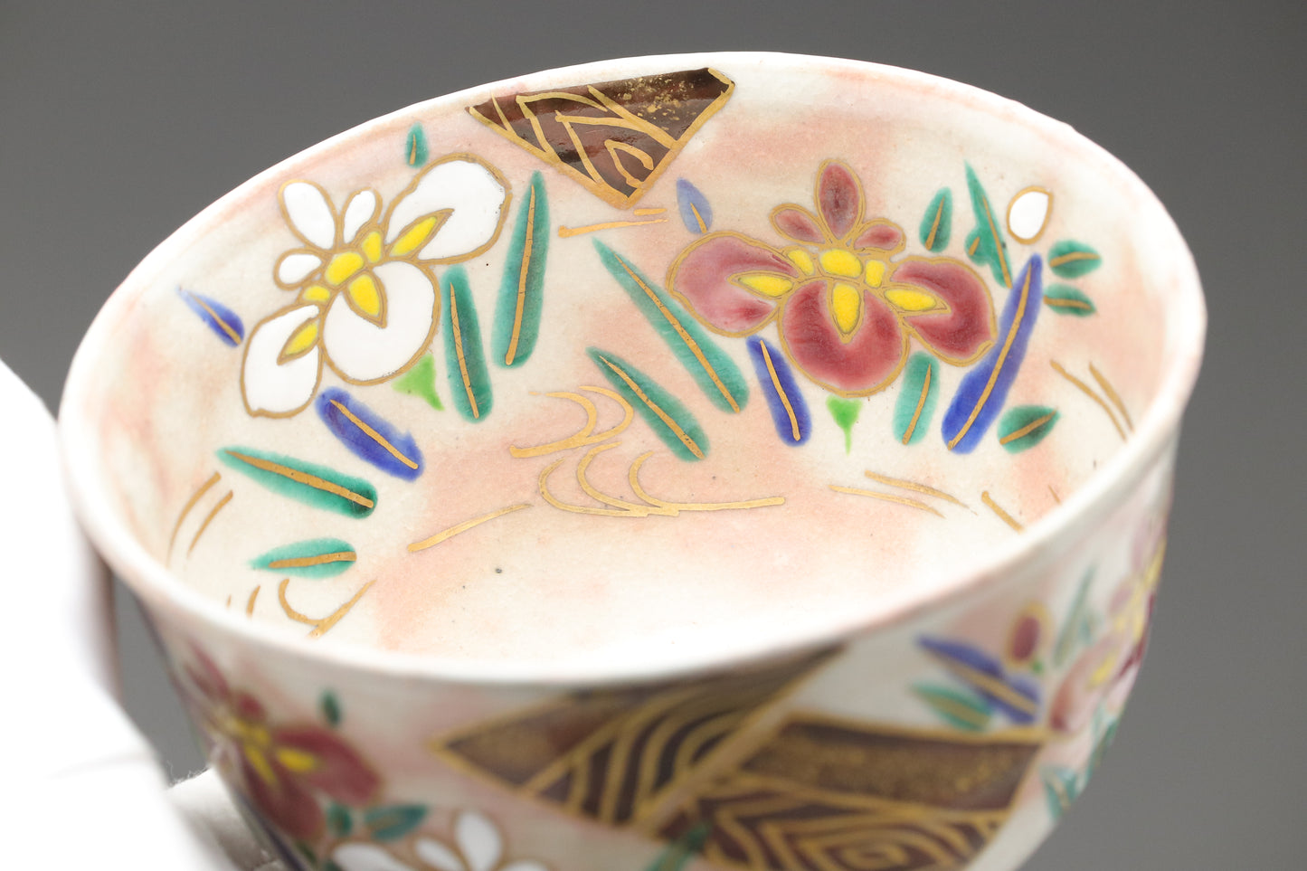 Japanese Kyoto Matcha Bowl | Tomosai Tanaka Kyo-Yaki | Handpainted Iris & Yatsuhashi | Tea Ceremony Chawan | Gold Detail | Japanese Pottery