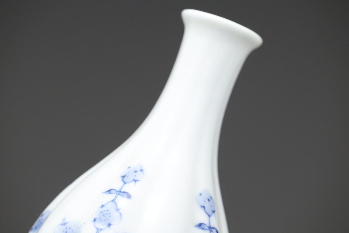 Japanese Sake Set | Arita Ware Kanzan | Blue and White Porcelain | Hand Painted Floral | Fluted Tokkurri Carafe and Ochoko Cup | Japan Arts