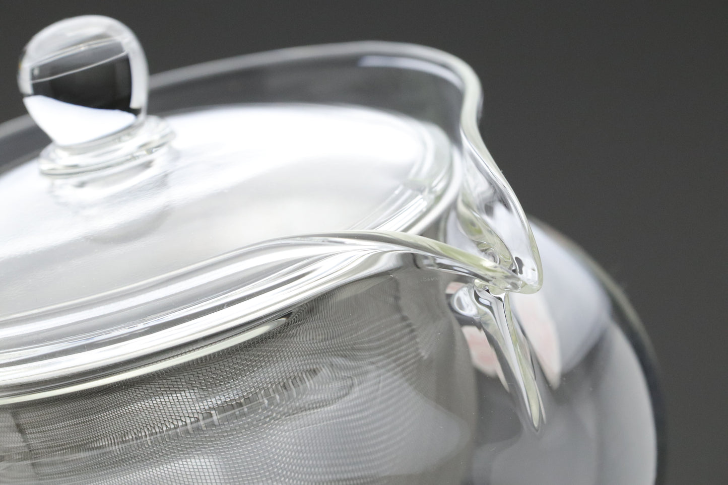 Japanese Glass Teapot | 450ml | Heat Resistant | Stainless Infuser | Clear Borosilicate | Loose Leaf Tea | Modern Kyusu | Teaware | HARIO