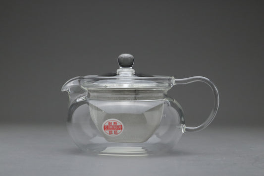Japanese Glass Teapot | 450ml | Heat Resistant | Stainless Infuser | Clear Borosilicate | Loose Leaf Tea | Modern Kyusu | Teaware | HARIO