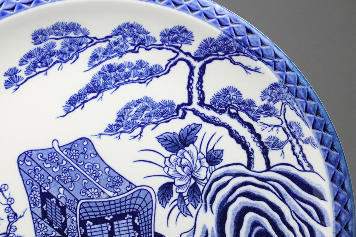 Japanese Blue and White Porcelain Plate | Hand Painted | Imperial Cart | Pine Bamboo Plum | Sometsuke | Goshoguruma |　Decorative Platter