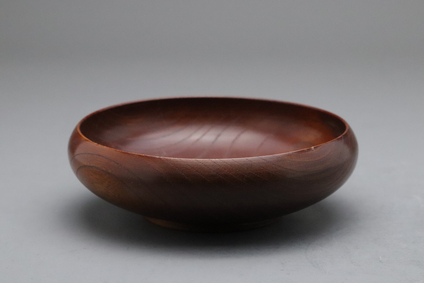 Japanese Wooden Round Bowl | Handcrafted Natural Grain | Zen Tableware | Minimalist Kitchen Decor | Serving Dish | Rustic Wabi Sabi Art Tray