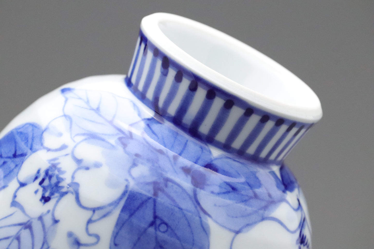 Japanese Kutani Porcelain | Tea Cup Set of 5 | Large Serving Bowl | Blue and White | Camellia | Handpainted Vintage Pottery | Porcelain Sets