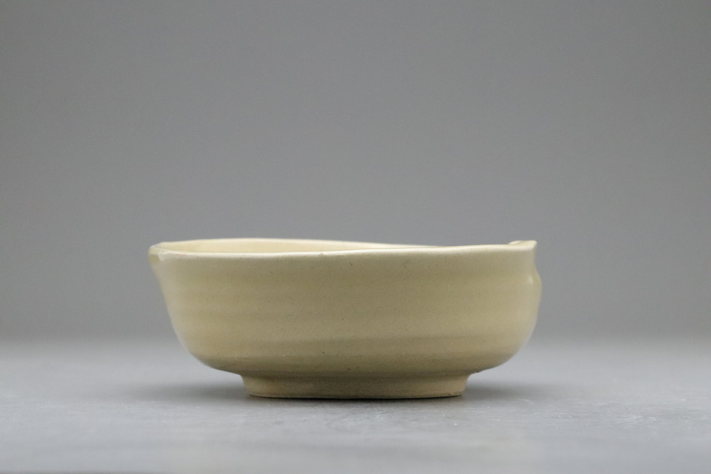Hagi Ware | Japanese Pottery | Katakuchi | Spouted Bowl | Sake Pitcher | Matcha Tea Bowl | Beige Glaze | Handmade Ceramic | Wabi Sabi Art