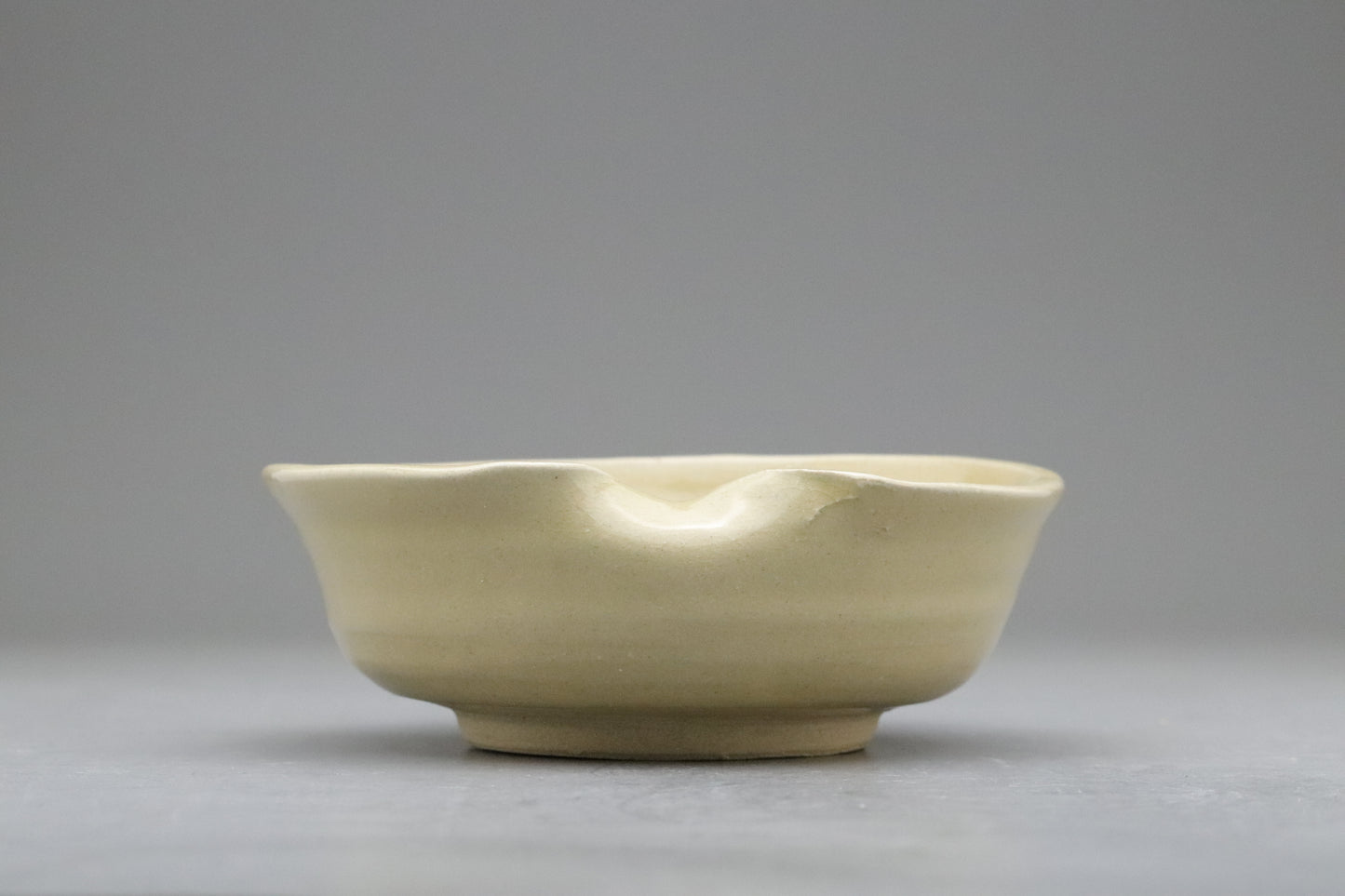 Hagi Ware | Japanese Pottery | Katakuchi | Spouted Bowl | Sake Pitcher | Matcha Tea Bowl | Beige Glaze | Handmade Ceramic | Wabi Sabi Art