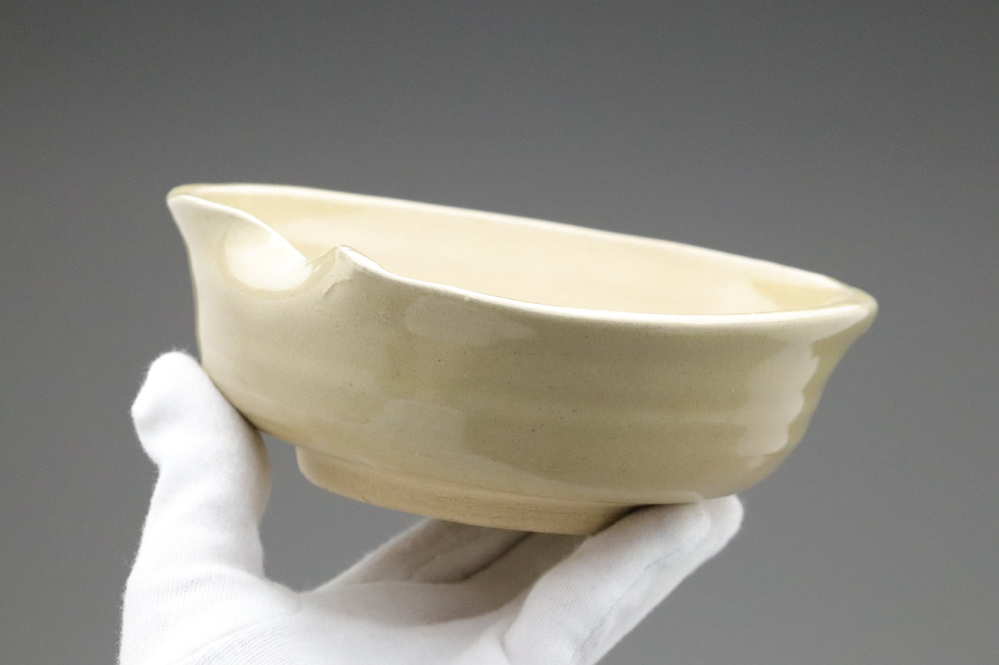 Hagi Ware | Japanese Pottery | Katakuchi | Spouted Bowl | Sake Pitcher | Matcha Tea Bowl | Beige Glaze | Handmade Ceramic | Wabi Sabi Art