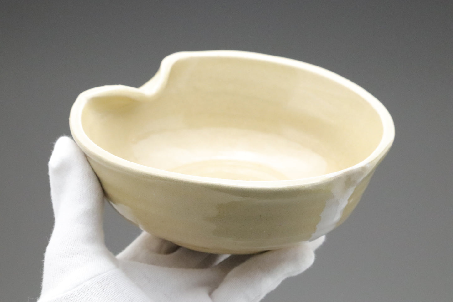 Hagi Ware | Japanese Pottery | Katakuchi | Spouted Bowl | Sake Pitcher | Matcha Tea Bowl | Beige Glaze | Handmade Ceramic | Wabi Sabi Art