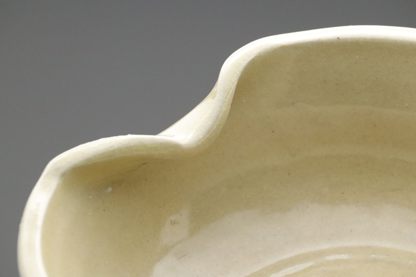Hagi Ware | Japanese Pottery | Katakuchi | Spouted Bowl | Sake Pitcher | Matcha Tea Bowl | Beige Glaze | Handmade Ceramic | Wabi Sabi Art