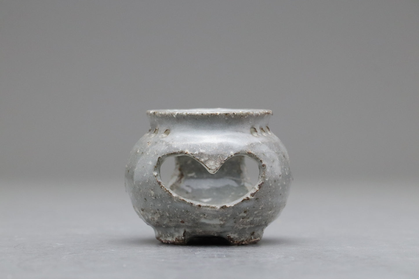 Japanese Pottery | Incense Burner Koro Inome | Studio Pottery | Stoneware | Wabi Sabi | Tea Ceremony Candle Holder | Gray Glaze | Stoneware