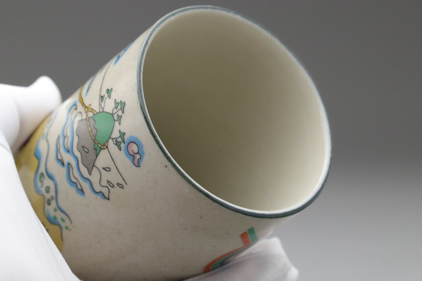 Japanese Vintage Yunomi Tea Cup Set of 2 | Iwami Yaki Pottery | Shunji Sonoyama Manga Art Giatrus | Cute Anime Collectible Teaware with Box