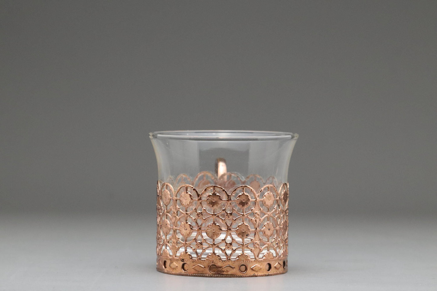 Vintage Glass Tea Cups with Ornate Copper Holders – Set of 5 – Mid Century Japanese Elegant Floral Design Mug – Retro Kitchen Drinkware