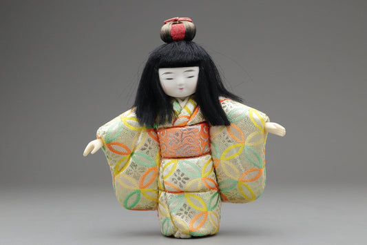 Japanese Kimekomi Doll – Traditional Kimono Figurine with Handcrafted Embroidered Silk – Vintage-Style Japanese Ornament – Made in Japan