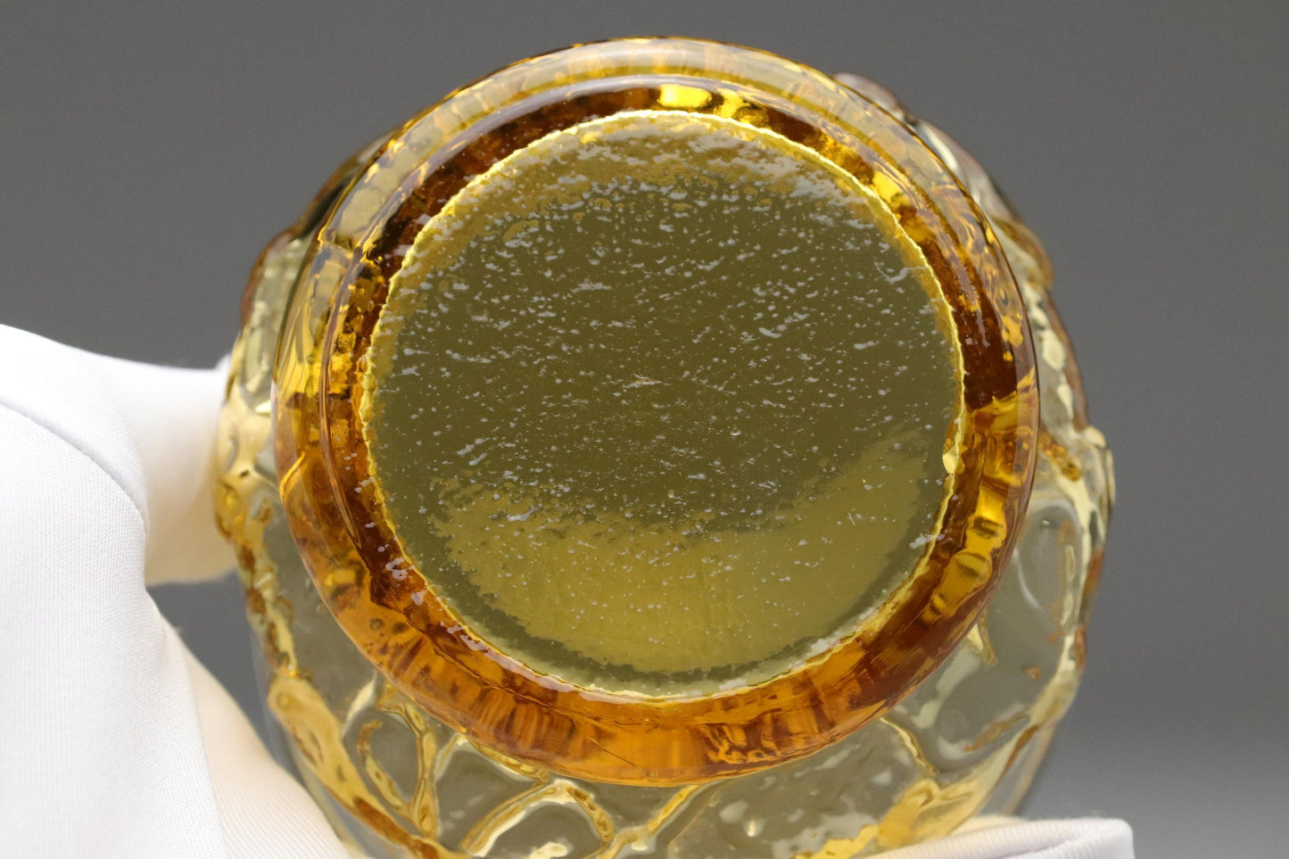 Vintage Anchor Hocking Lido Amber Glass Tumblers Set of 5 – Retro Mid-Century Modern Textured Iced Tea Glasses with Floral Bow Design