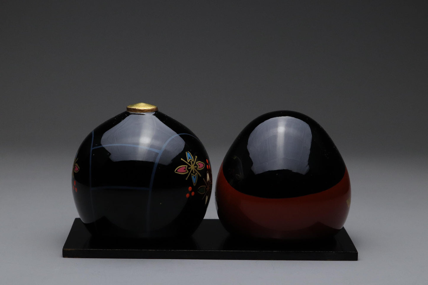 Japanese Ouchi Dolls | Traditional Folk Art Couple Figurines | Hand-Painted Wooden Decorative Ornaments with Box | Made in Japan