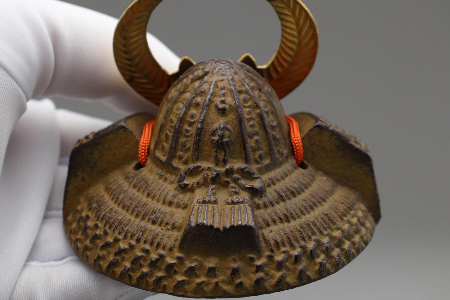 Japanese Samurai Helmet Kabuto | Tokugawa Ieyasu Cast Iron Ornament | Traditional Japanese Display | Wabi-Sabi Home Decor Piece