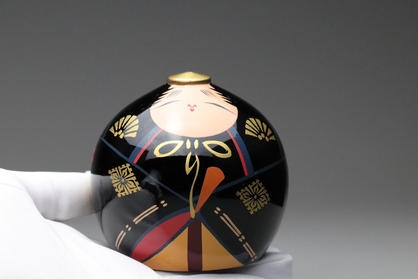 Japanese Ouchi Dolls | Traditional Folk Art Couple Figurines | Hand-Painted Wooden Decorative Ornaments with Box | Made in Japan