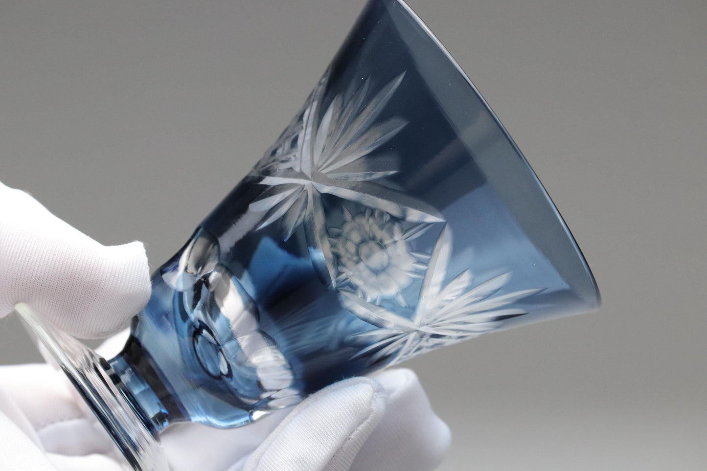 Japanese Cut Glass Goblets in Red and Blue – Edo-style Traditional Pattern Glassware – Elegant Drinkware for Whisky, Sake or Cocktails